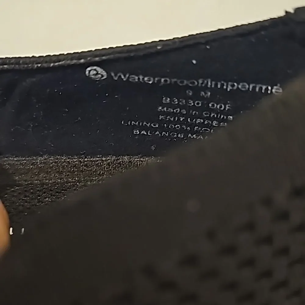 Blondo waterproof ballet flats, like new, black 9